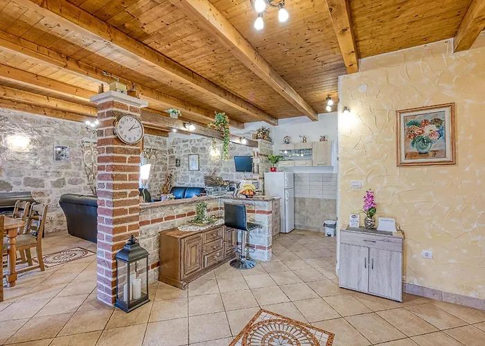 Casa Lukas Holiday home Dracevac