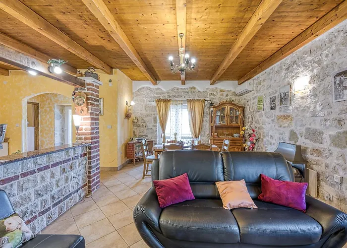 Casa Lukas Holiday home