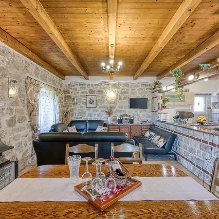 Casa Lukas *