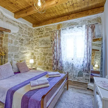 Holiday home Casa Lukas