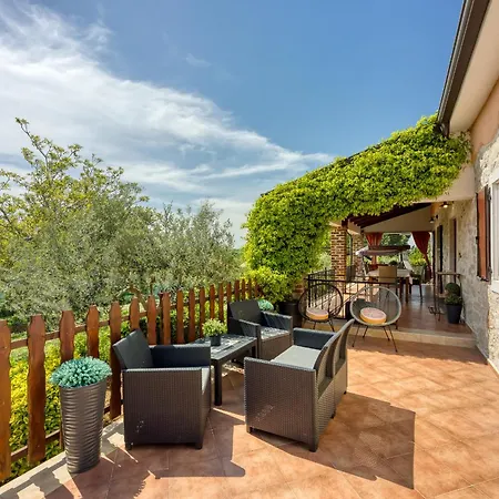 Casa Lukas Holiday home